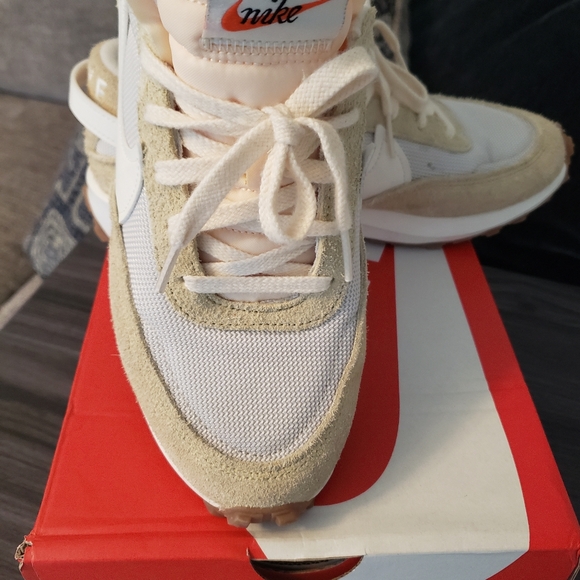 Nike Waffle Debut - Picture 2 of 7